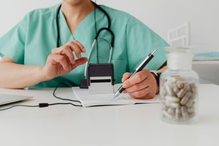 from-documentation-to-decision-making:-how-technology-supports-modern-healthcare