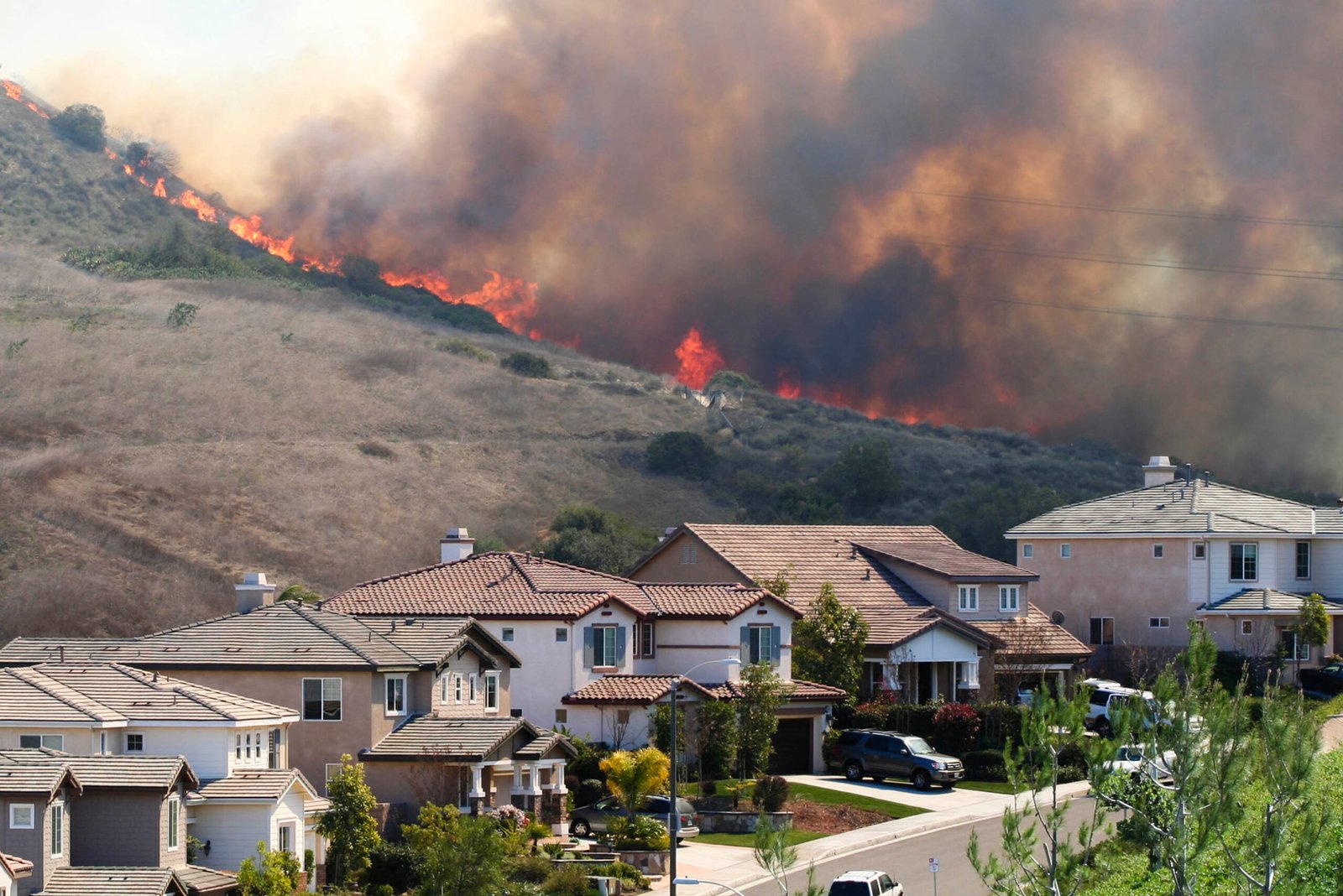 $3.8M Grant Will Fund Study of Firefighter Risks, Interventions in Wildland-urban Blazes