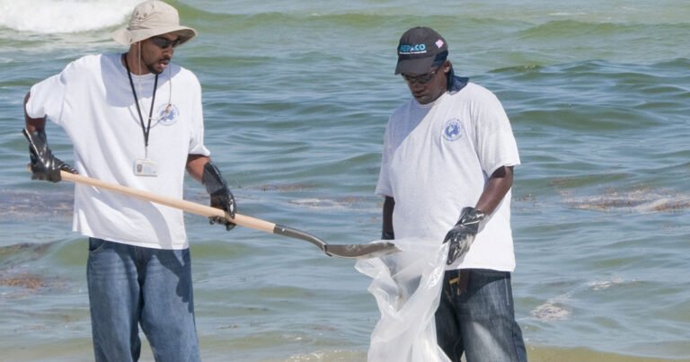 oil-spill-cleanup-workers-more-likely-to-have-asthma-symptoms