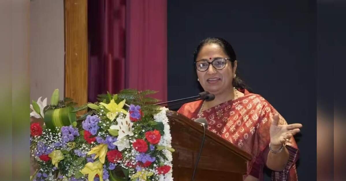 9l+-ayushman-bharat-registrations,-rs-118cr-paid-in-claims:-cm